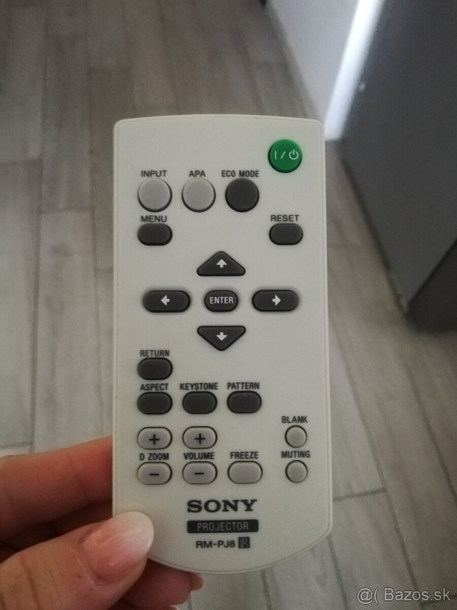 Projektor do kancelárie Sony VPL - SW630 + ovládač - 8