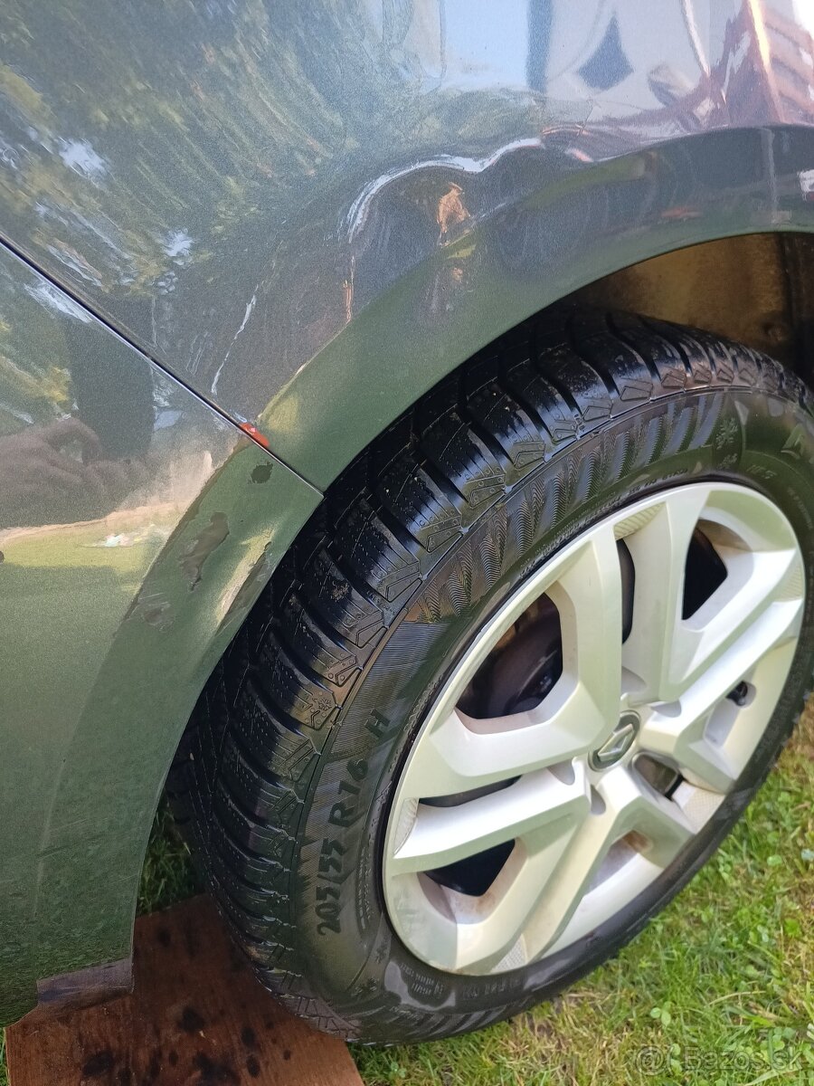 Renault megane IV Grandtour 2017 1.5dci - 8