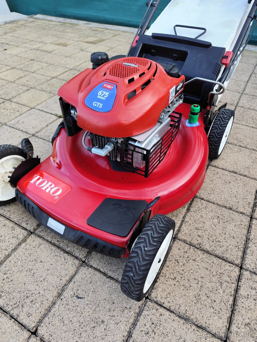 Kosačka Husqvarna,TORO - 8