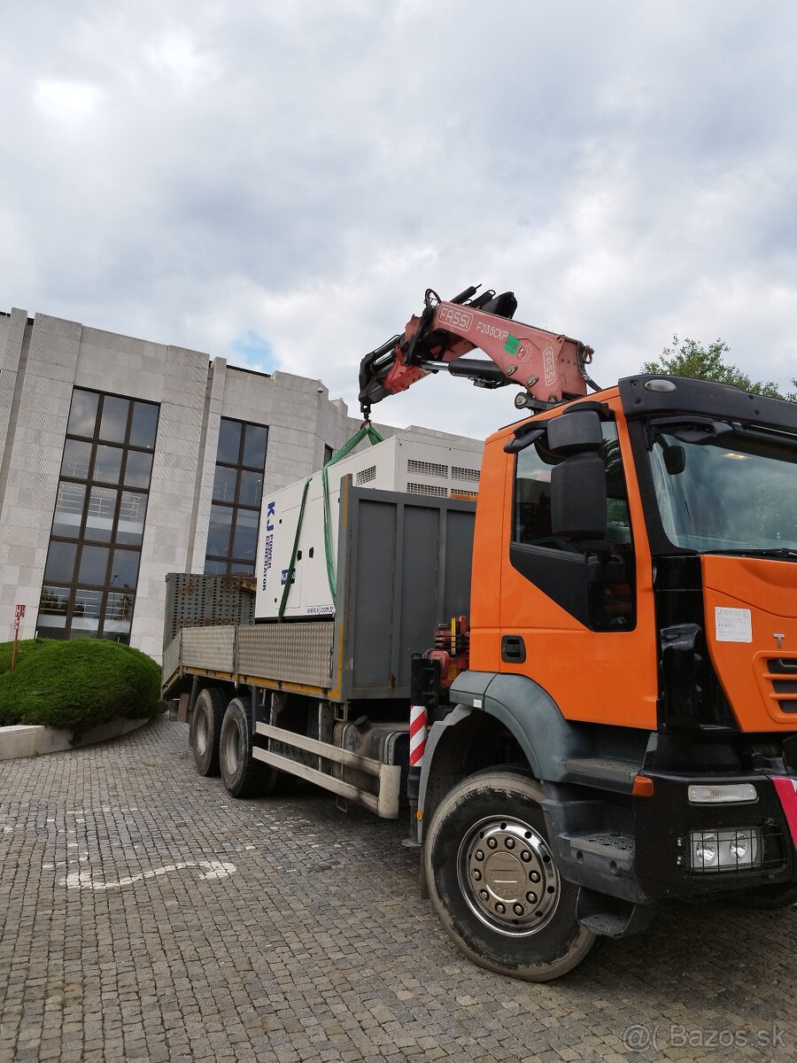 Autodoprava s hydraulickou rukou - 8