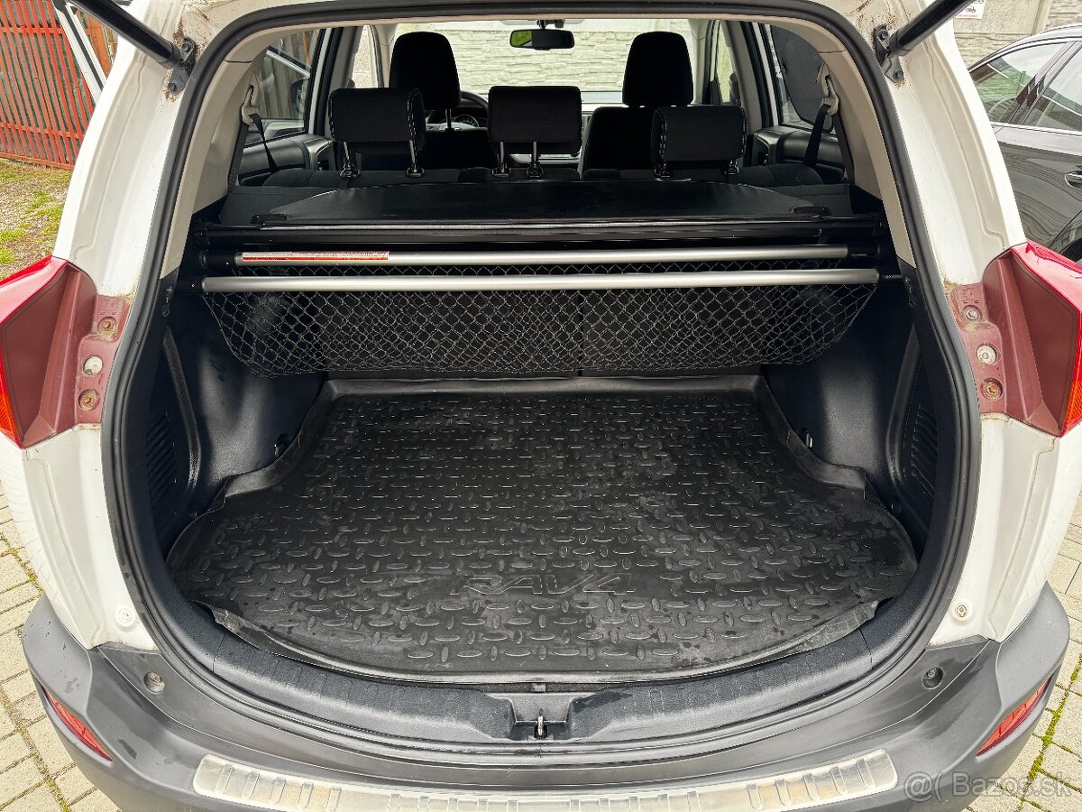 Toyota RAV4 4x4 2015 - 8