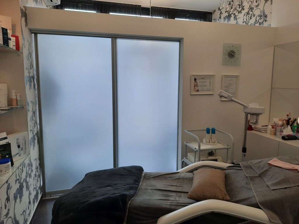 Prenájom NP (kozmetického salónu), Seberíniho, Ružinov - 8