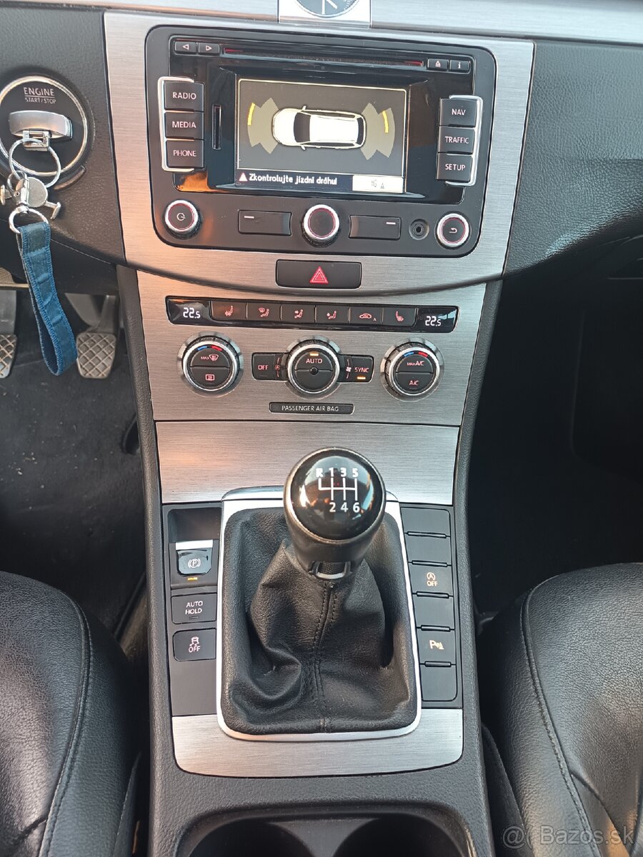 Passat B7 Variant 2,0l diesel, M6 - 8