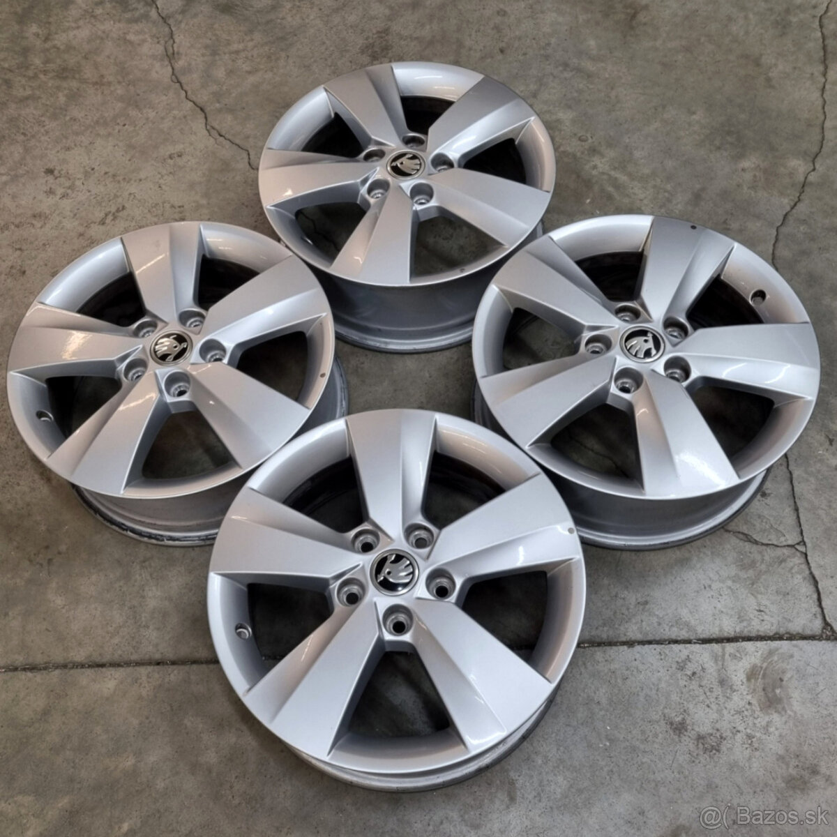 Hliníkové disky 5x112 R16 6J ET48 - 8