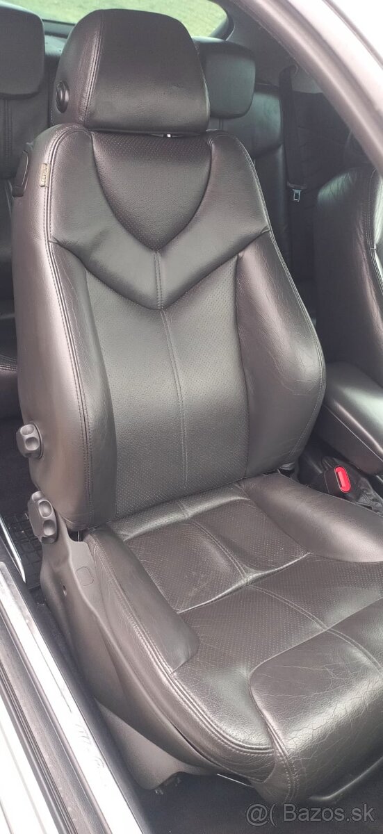Alfa Romeo GT 1.9 JTD - 8