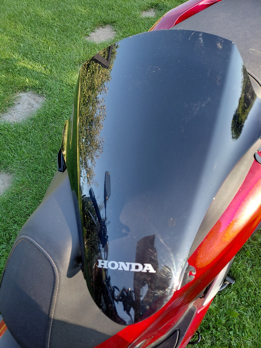 HONDA PCX - 8