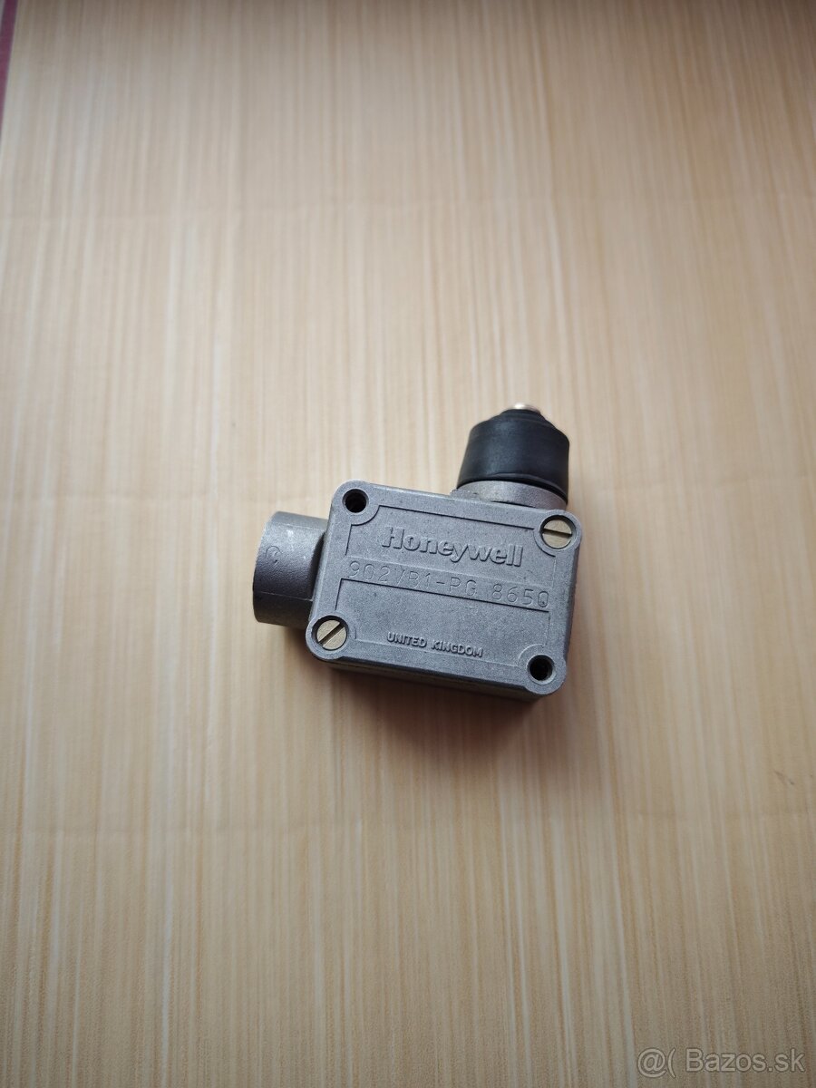 Koncový spínač HONEYWELL - 8