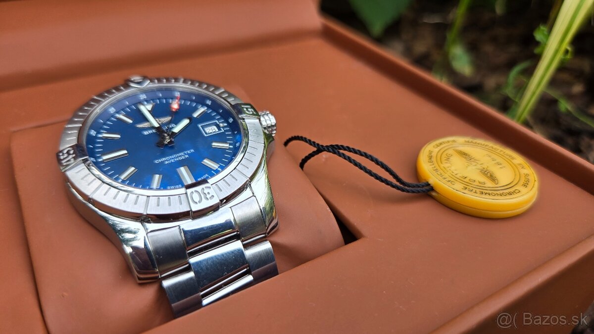Breitling Avenger - 8