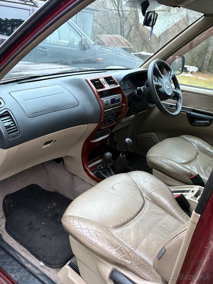 Nissan Terano 2 3.0l - 8