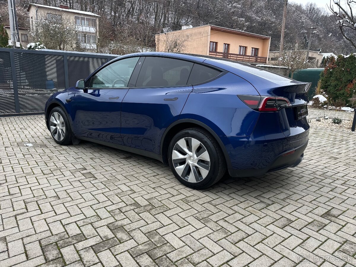 Tesla Model Y Long Range AWD 4x4 - 8