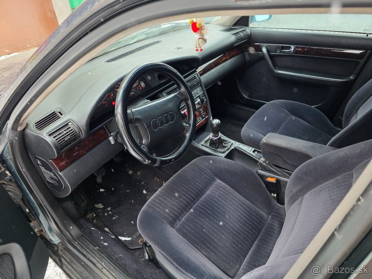 Audi 100 quattro - 8