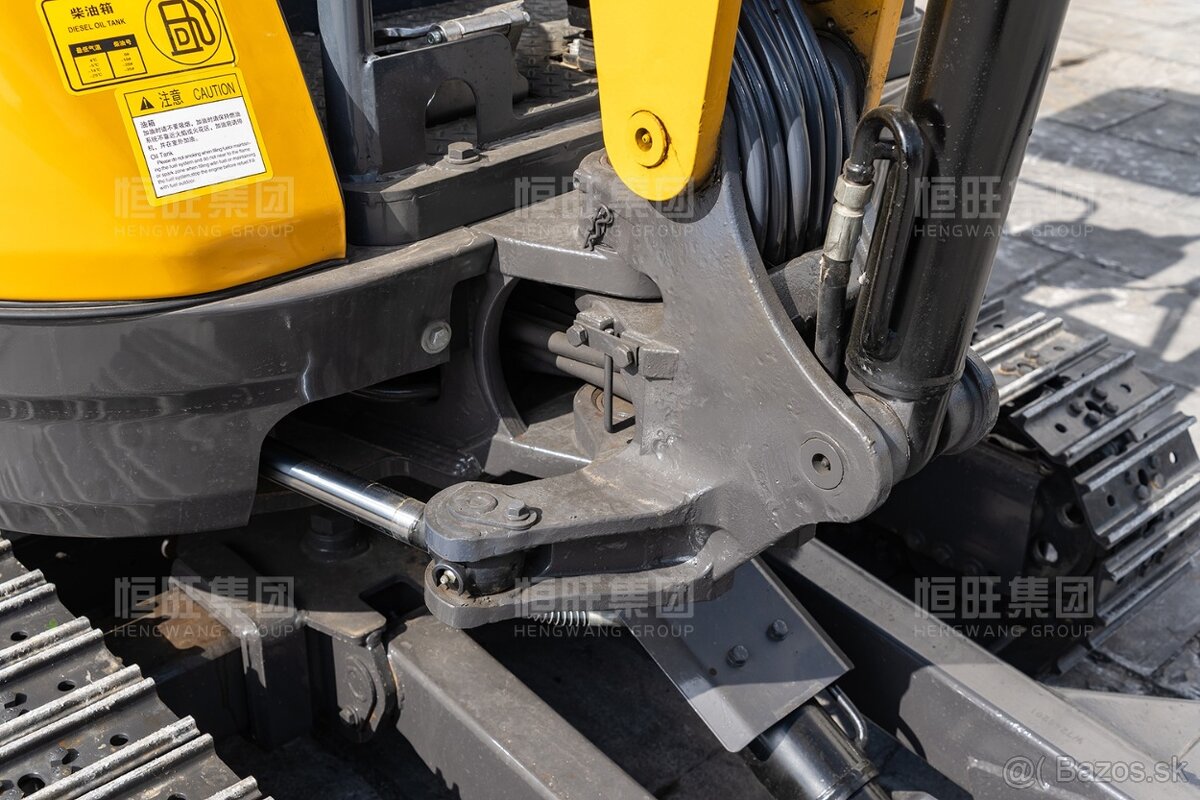 Bager , minibager , minirypadlo 3.5t - 8