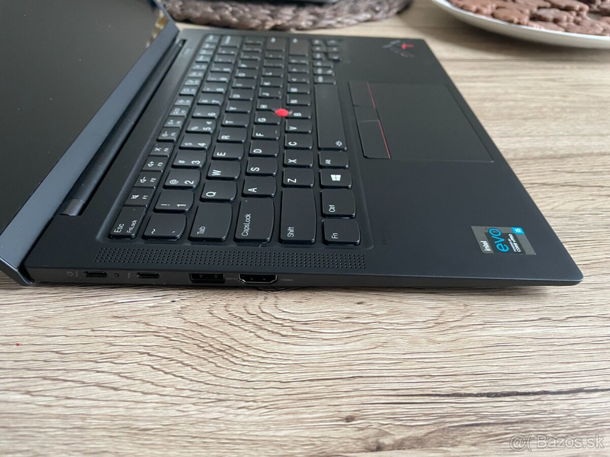 Lenovo TPad X1 Carbon 9th - luxusní LCD 3840x2400, 16GB RAM - 8