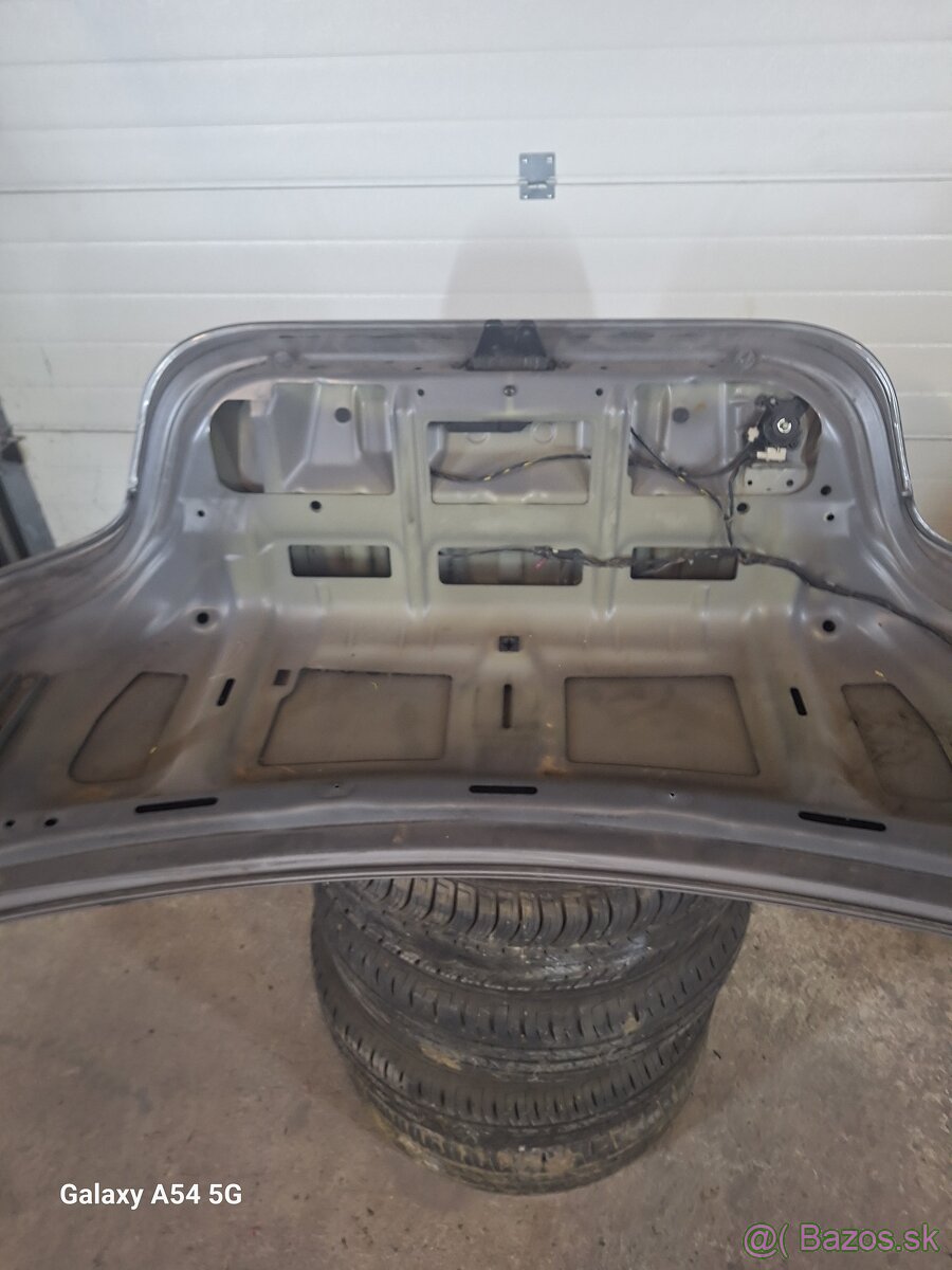 Zadný kufor na e60 - 8