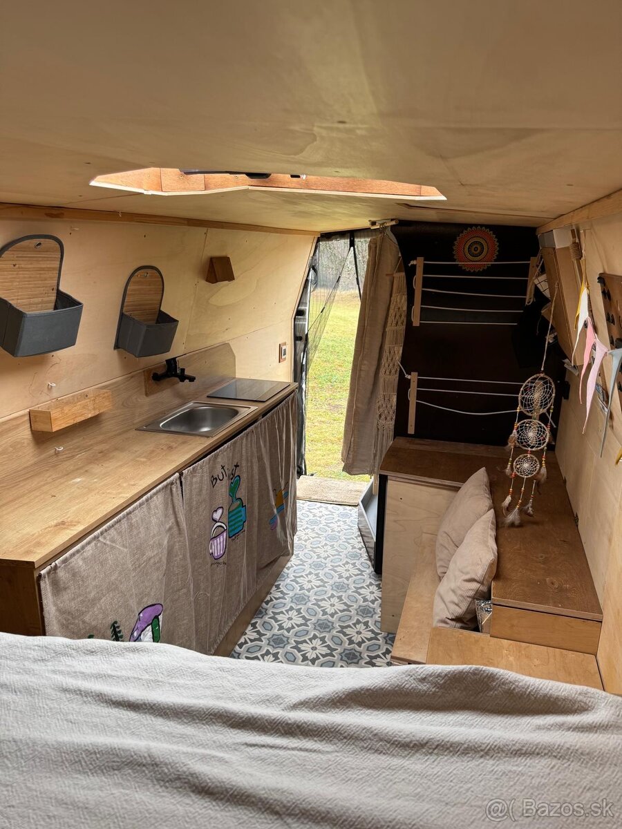 Obytná dodávka Iveco Daily - 8