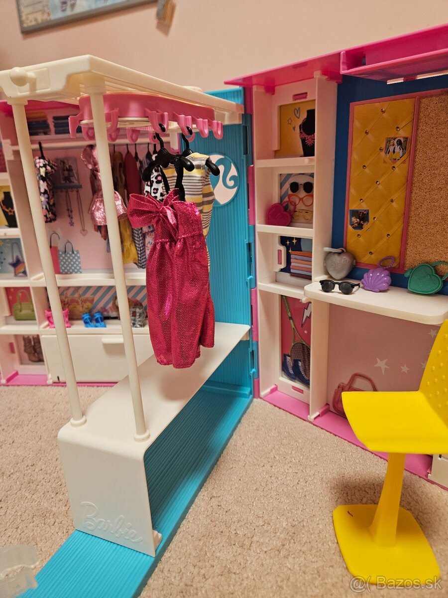 Barbie šatník - 8