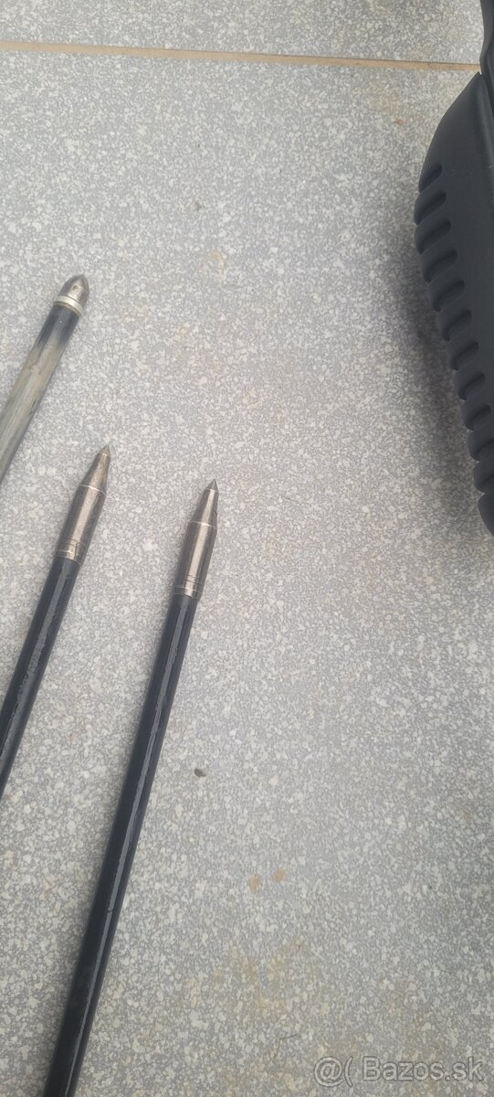 Predám túto silnú 175Librovu kušu so zameraním + šípy - 8