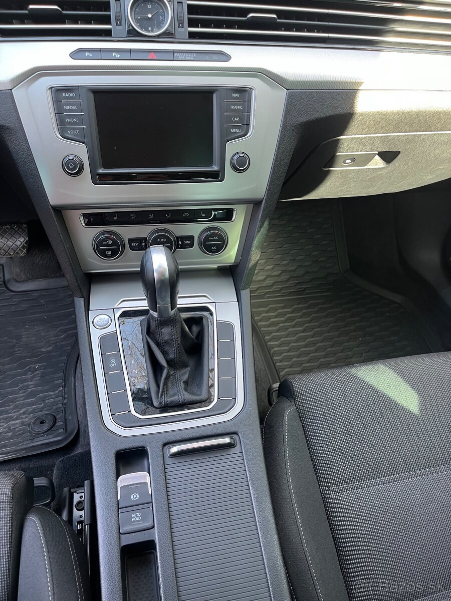 Volkswagen Passat B8 2.0 TDi 110 kw - 8