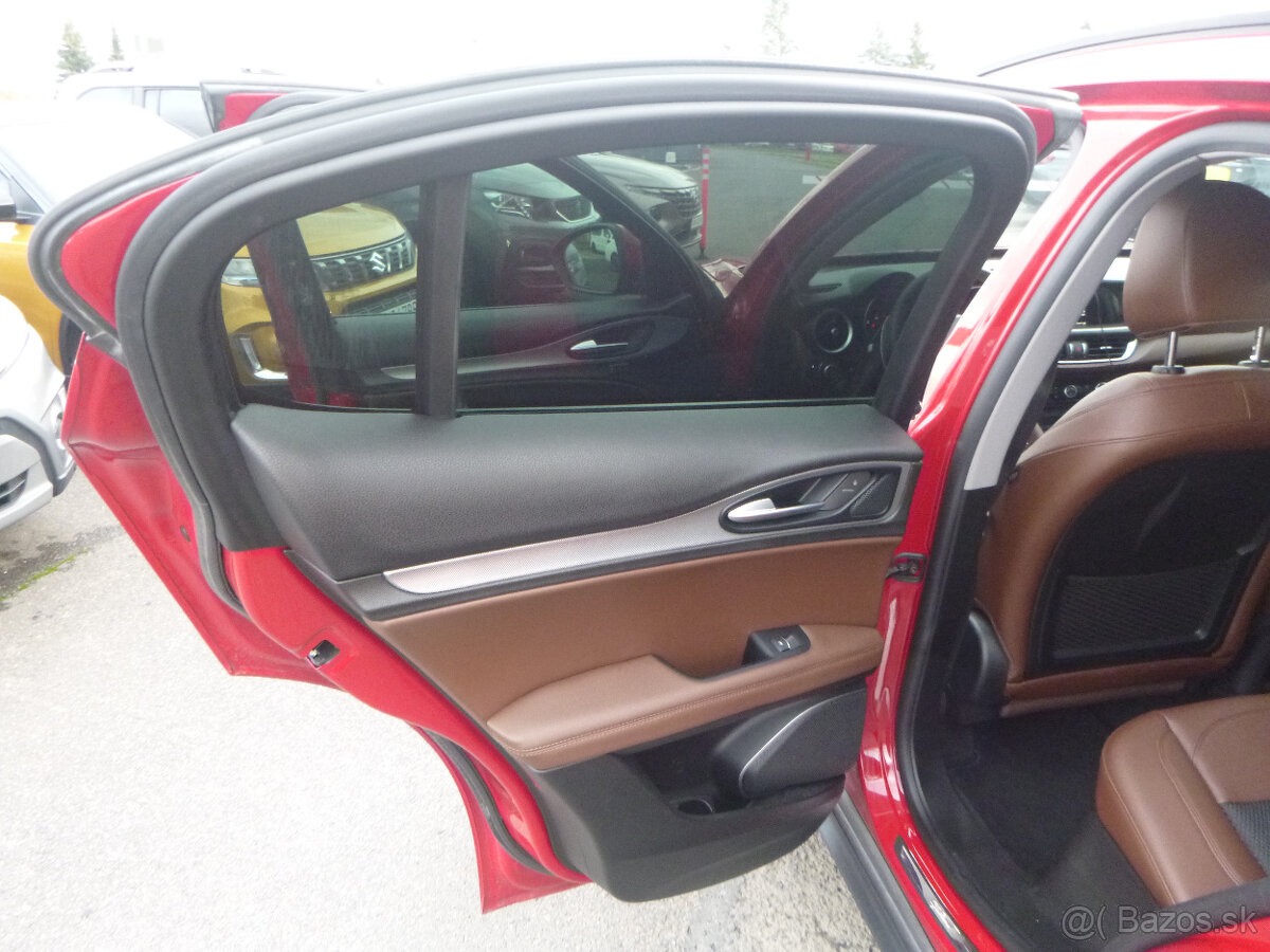 Alfa Romeo Stelvio 2,2 JTD Q4 2020 - 8
