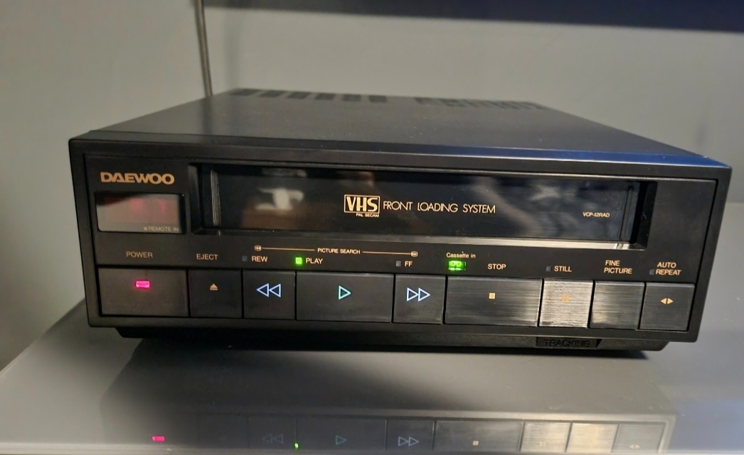 Vhs videoprehravač - 8