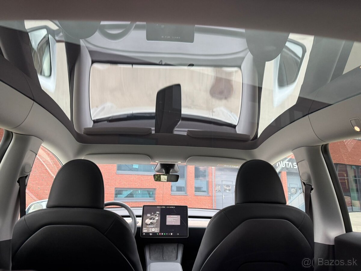 Tesla Model Y 2024 EU version, Long range, dual motor - 8