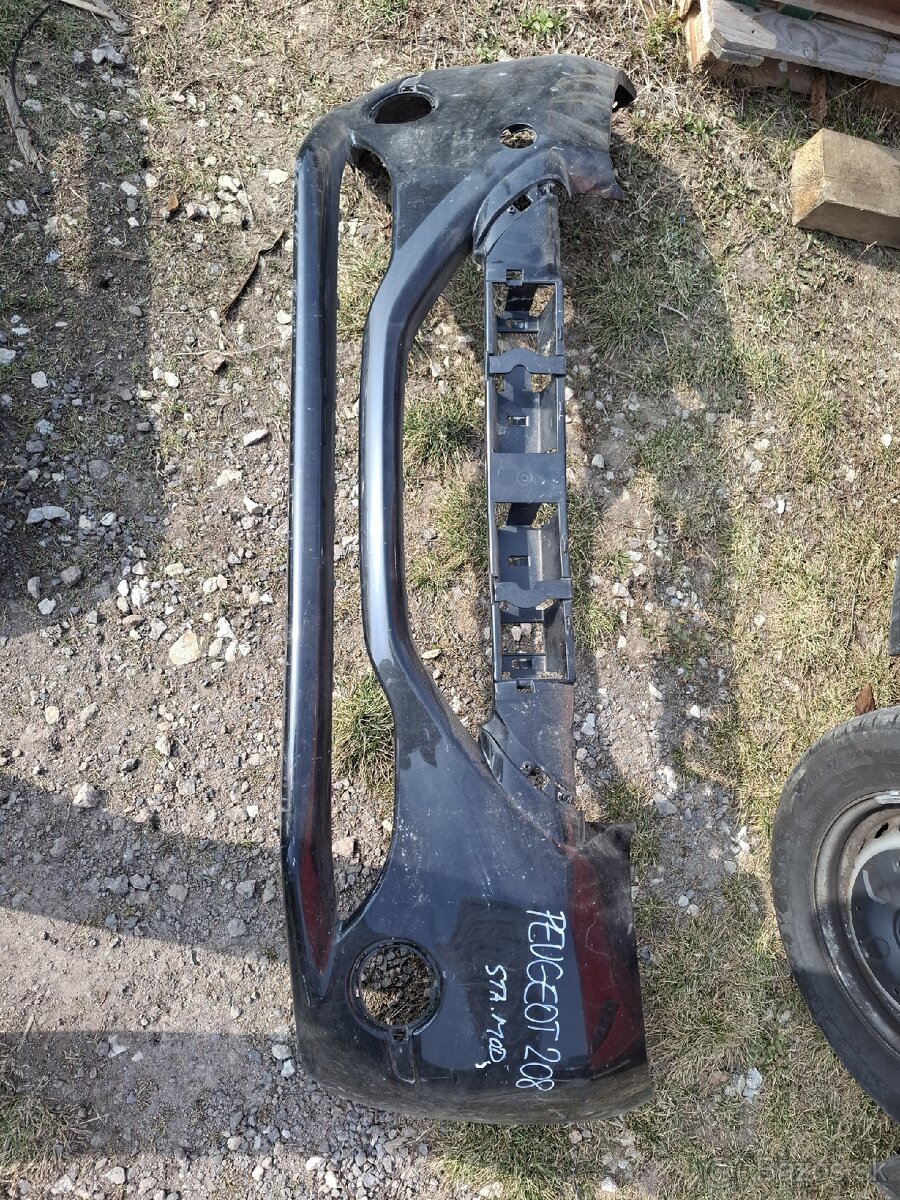 Peugeot Nárazník. - 8