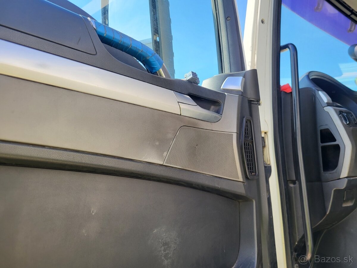 MAN TGS 28.320 6X2 - 8