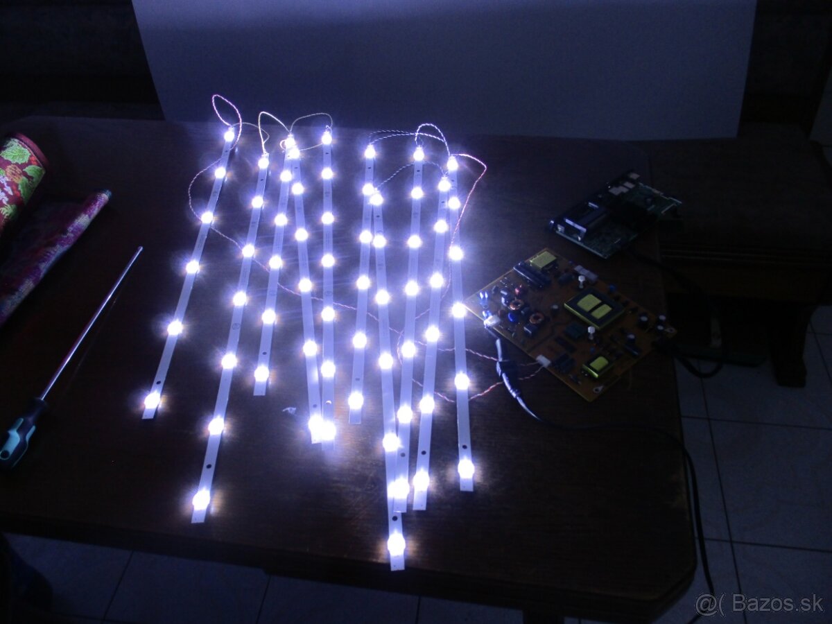 HYUNDAI UL65359G - 8