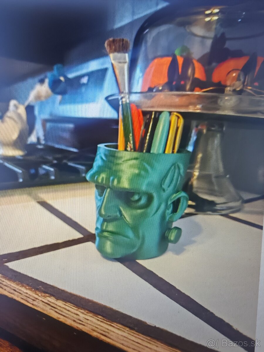 Stojany na perá a štetce - 8