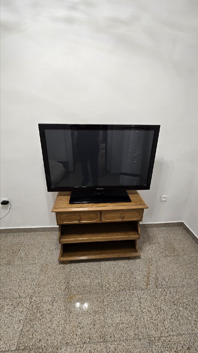 TV stolík - 8