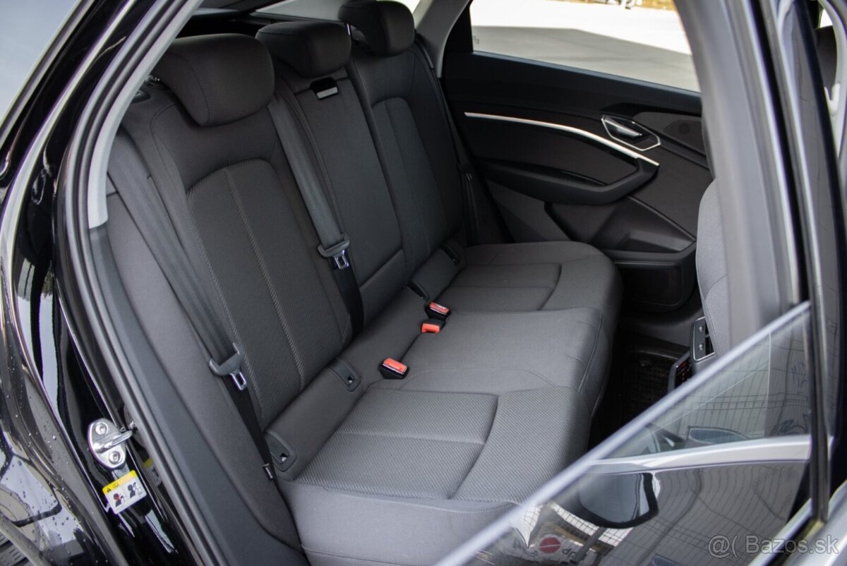 Audi E-tron 50 quattro Advanced, 230kW - 8