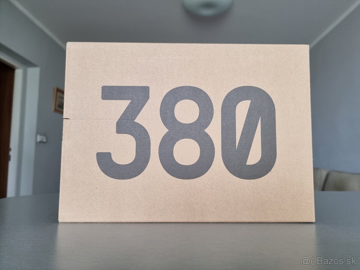 Adidas Yeezy 380 - 8