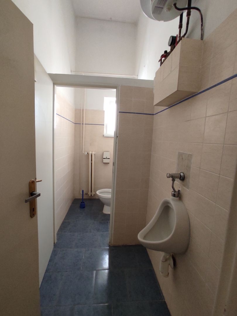 Kancelárske priestory v historickej budove centre Bratislavy - 8