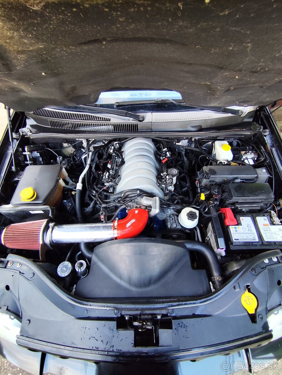 Jeep Grand Cherokee srt8 - 8