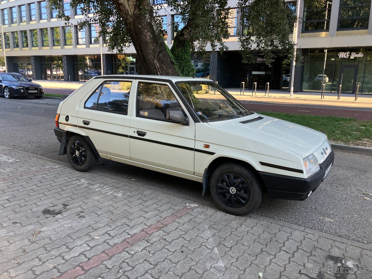 Škoda Favorit 135 LS r.v.1992 - 8