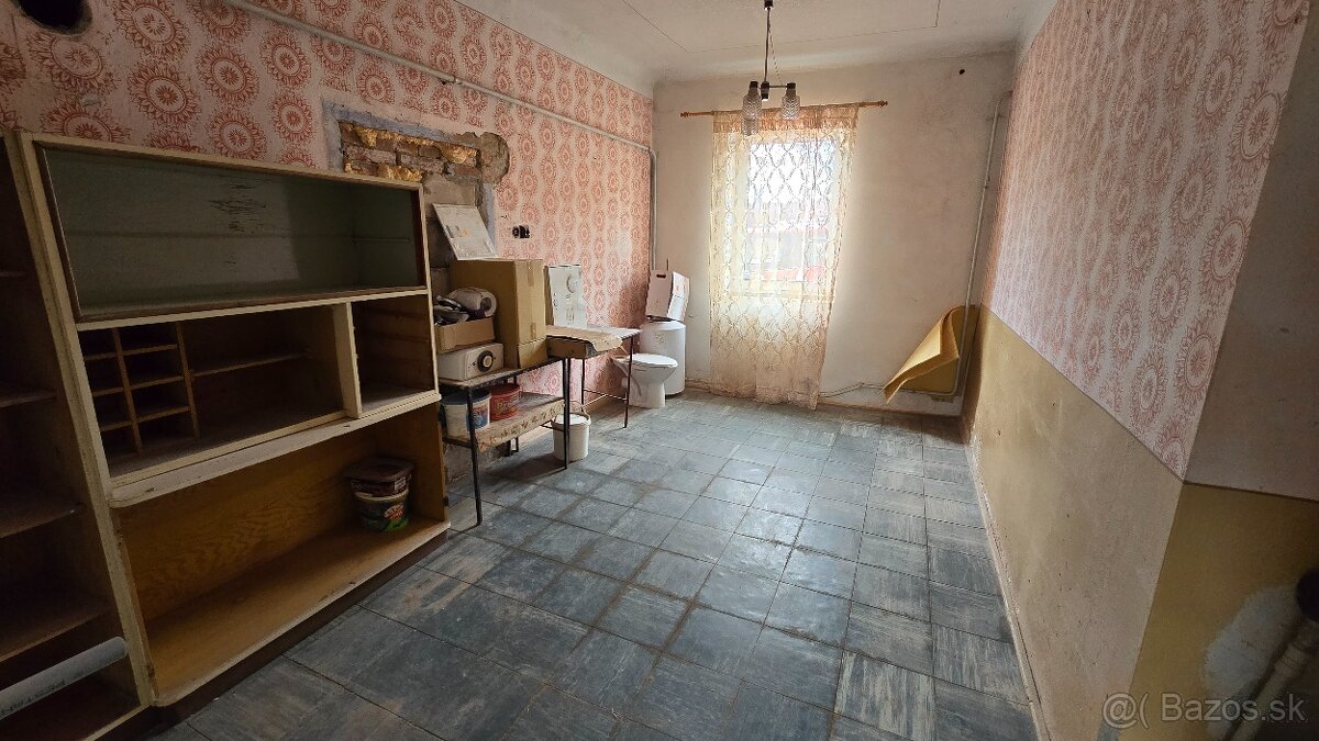 Na predaj 5-izbový rodinný dom v obci Unín - 8