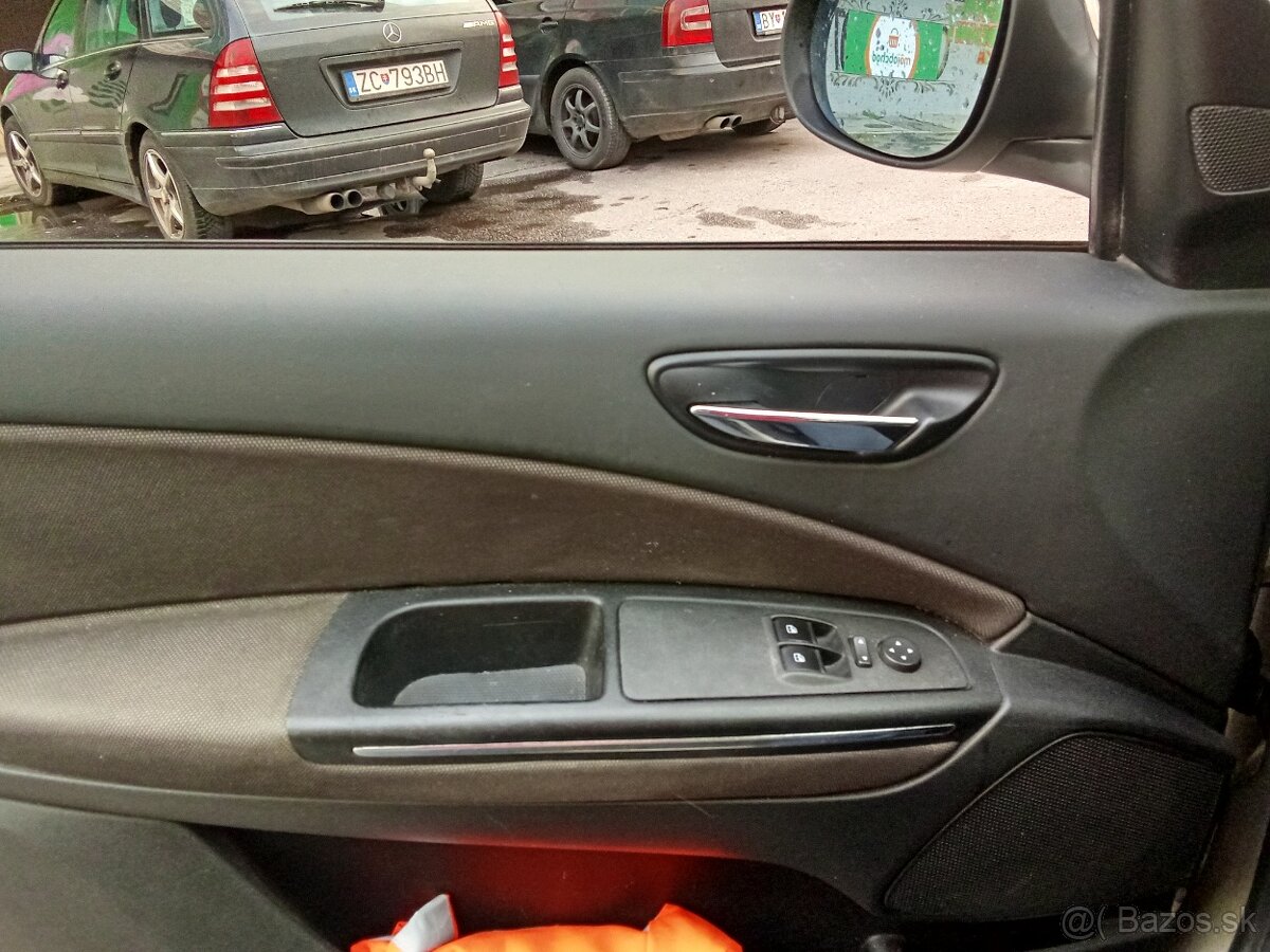 Predám vymením Fiat bravo 1.4 16v 2008 - 8