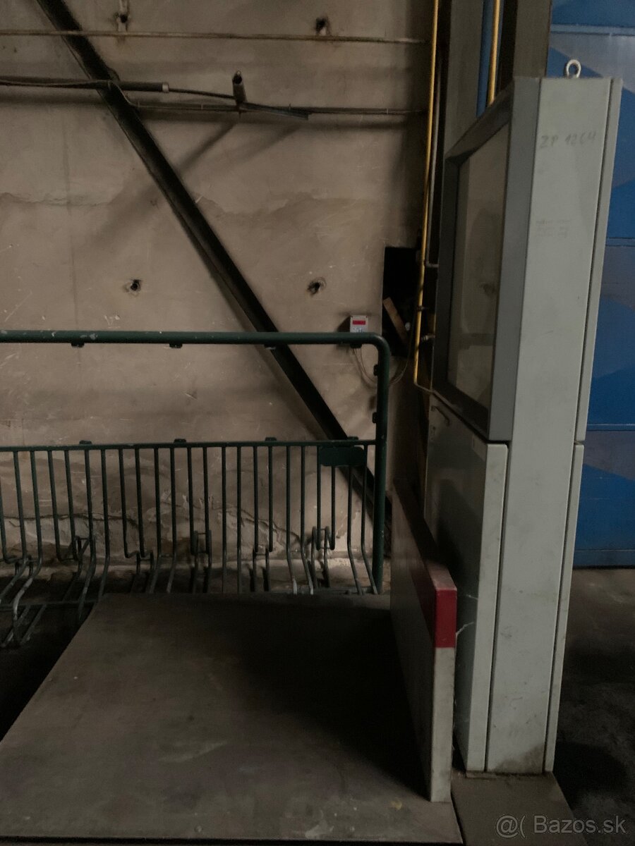 satnikove skrine regal ponk hutnicky material - 8