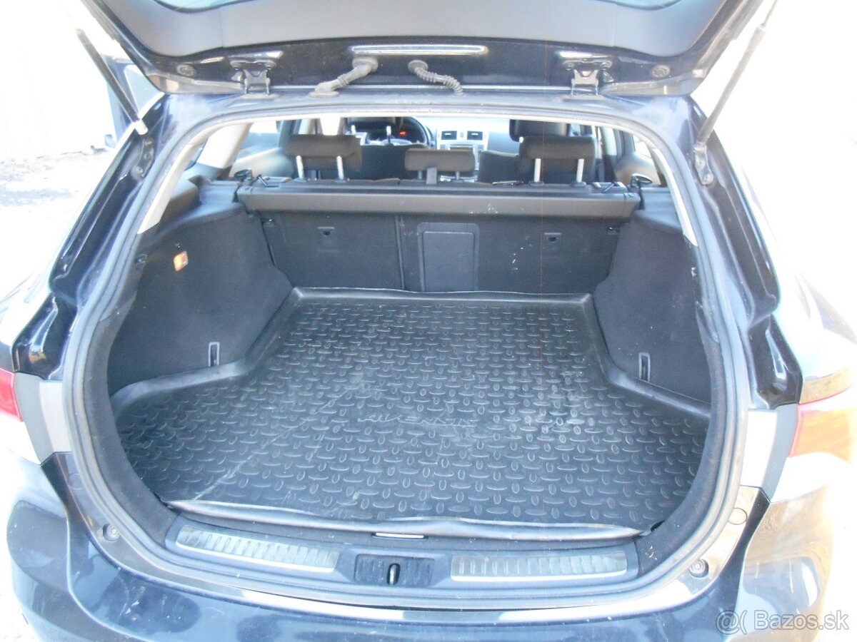 Toyota Avensis 2,2 nafta, automat - 8