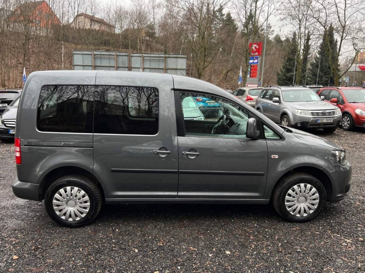 VW Caddy 1.2 TSI 77 kW 2x šoupačky 2011 klima serviska - 8