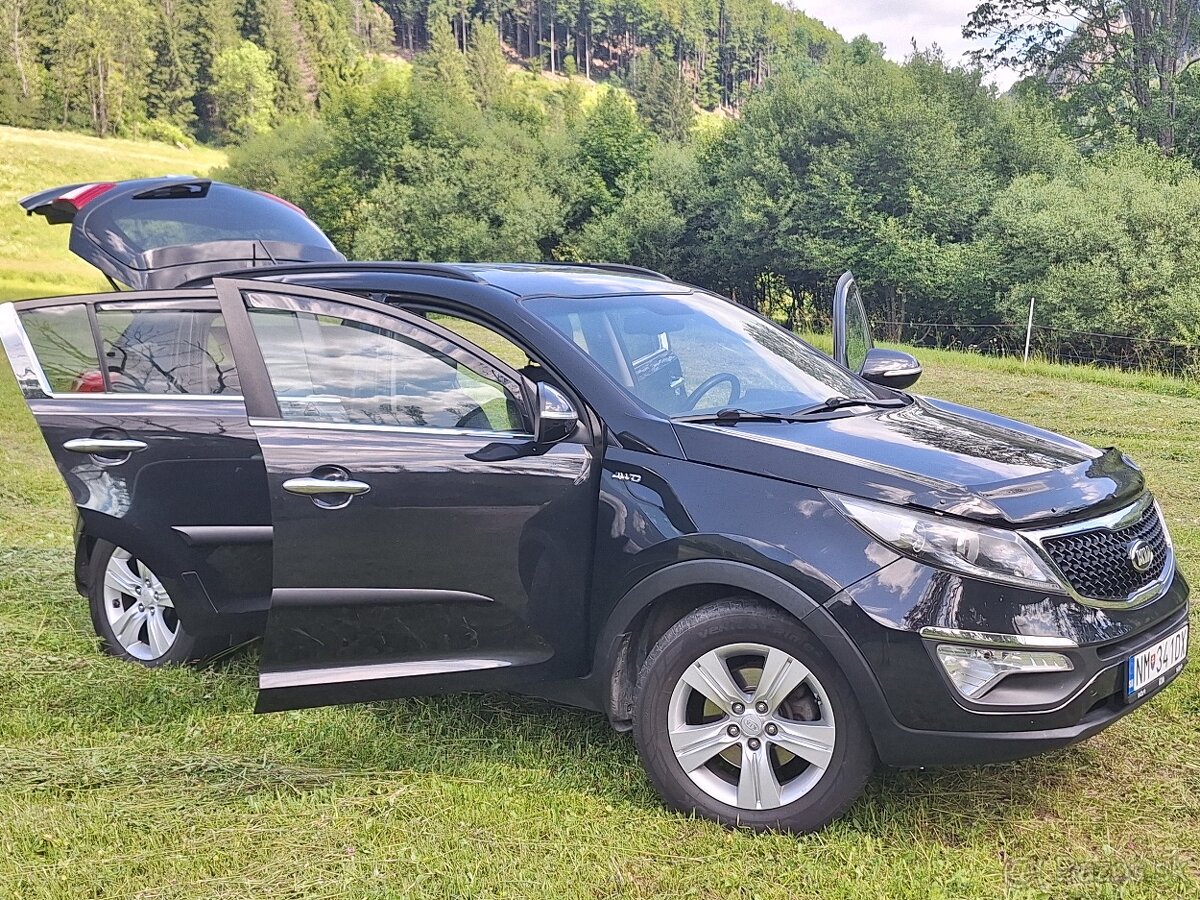 KIA SPORTAGE 2.0 CRDI 4x4 100 kw A/T automat - 8