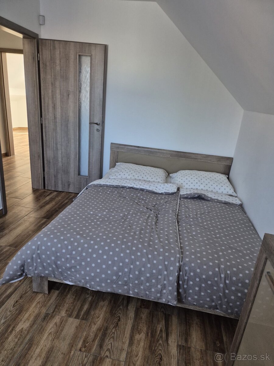 Predám 4 izbový dom v Stupave - 8