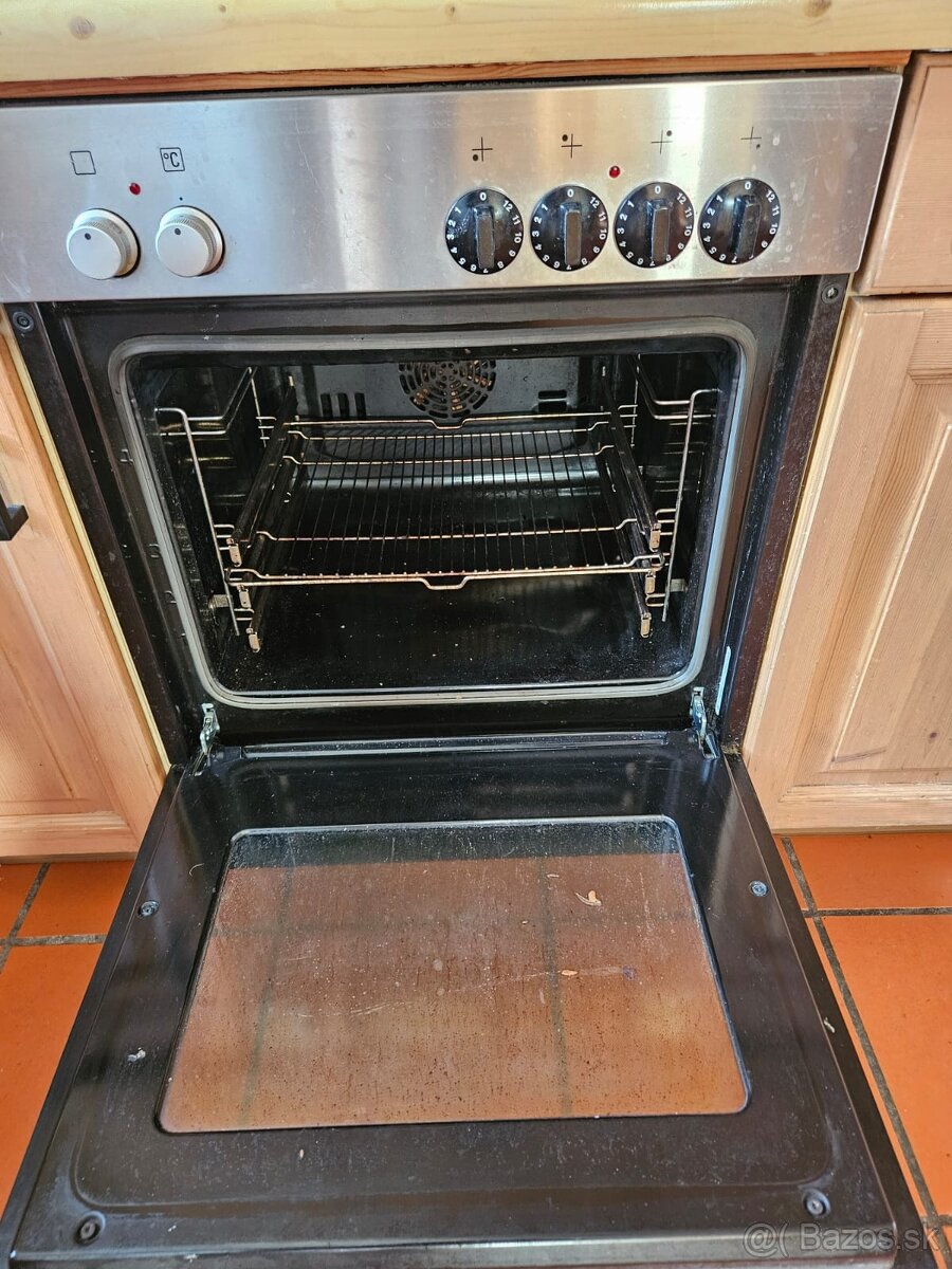 Masívna kuchynská linka z Nemecka so spotrebičmi - 8