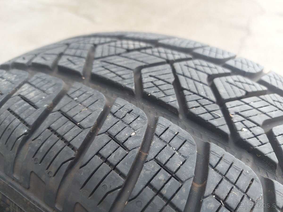 215/65R17 PIRELLI zimne pneumatiky SUV - 8