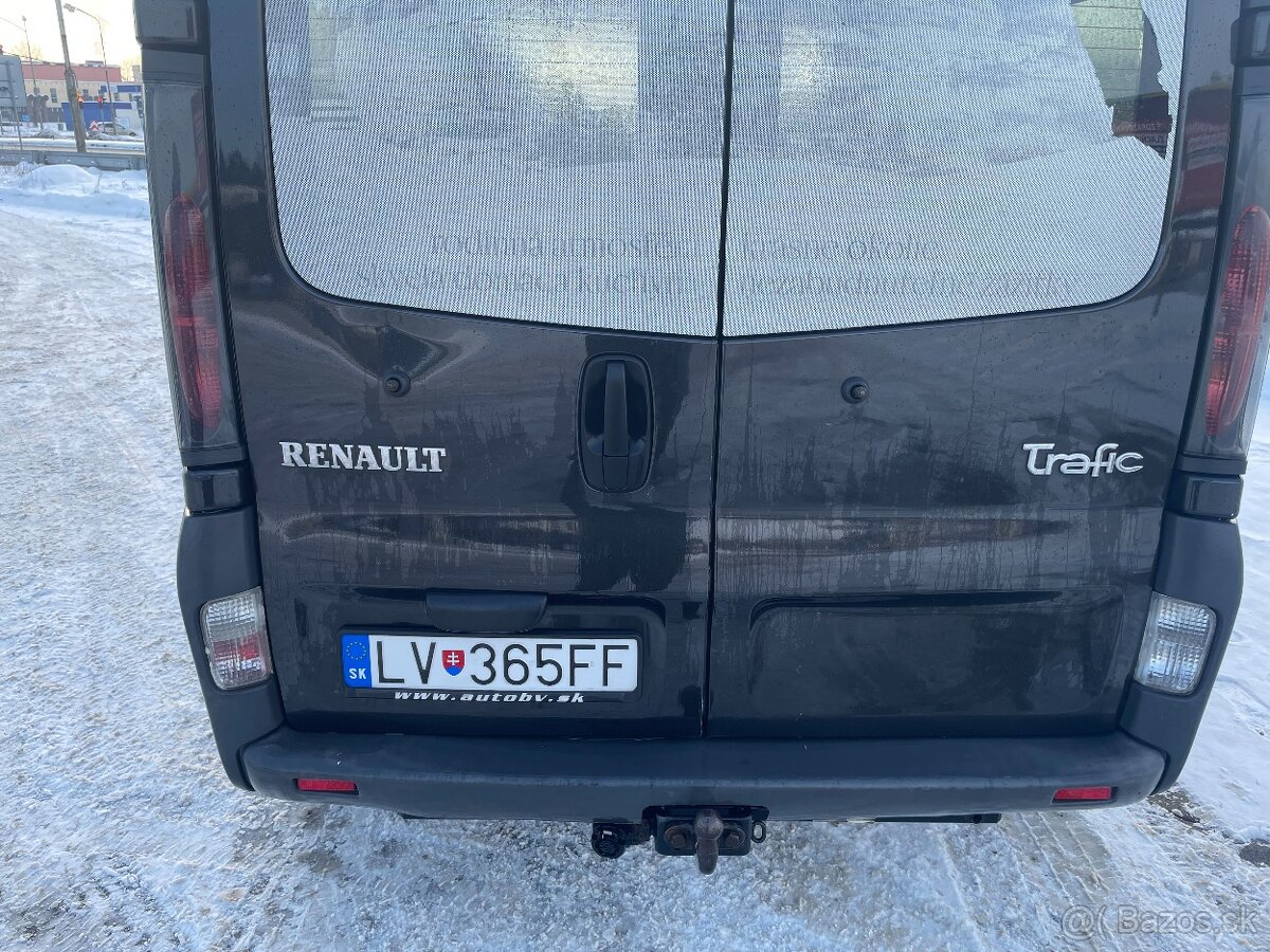 Predám Renault Traffic Long verziu - 8