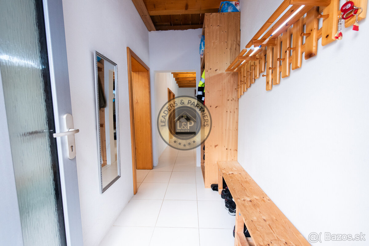 Exkluzívne na predaj rodinný dom v Trnave na Peknom Poli - 8