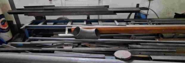 BOMAR pásová pila v dobrém stavu - 8