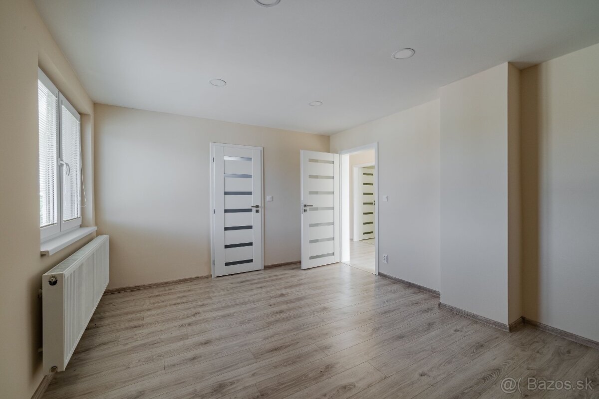 Predám rodinný dom v Trnovci nad Váhom - 8