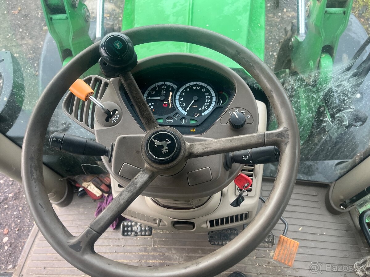 John Deere 6125R - 8