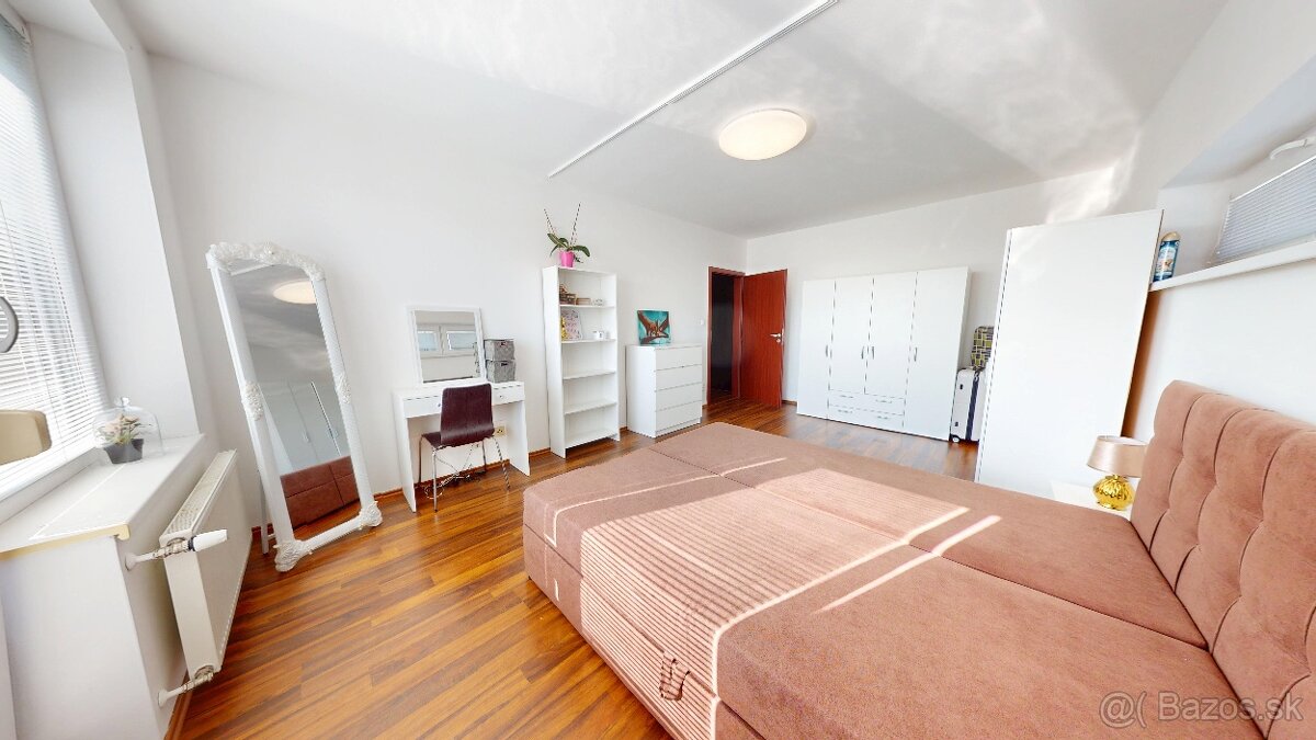 Svetlý 2i byt s dvomi balkónmi a parkovaním P. Biskupice - 8